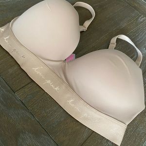 VS wireless bra